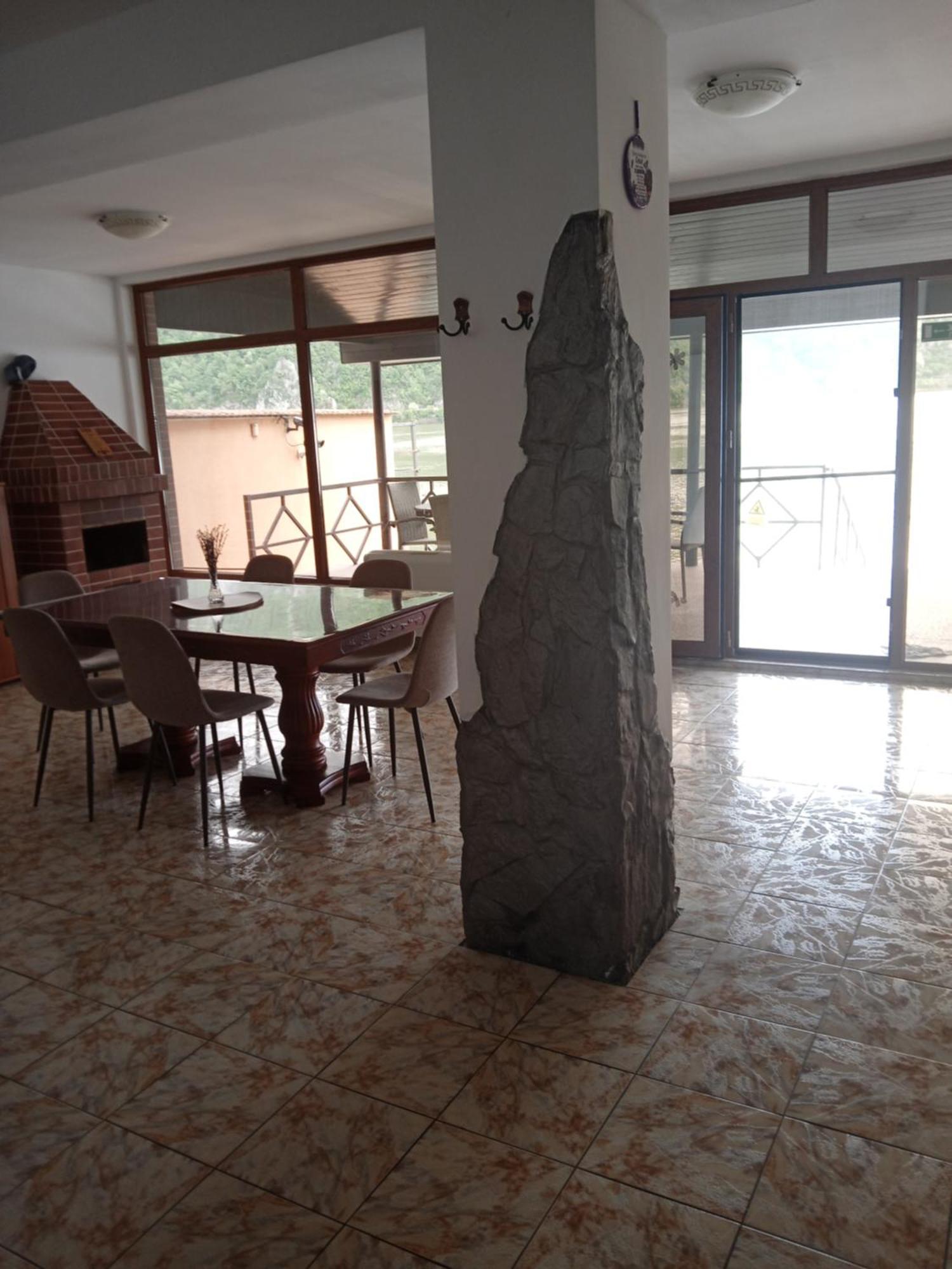 Casa Bobo Dubova Villa Ngoại thất bức ảnh